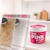معجون التنظيف The Pink Stuff لإزالة الدهون والأوساخ من أسطح المطبخ
