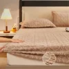 دفاية فرو جاكار كافيه تغطي المرتبة مع 2 كيس خداداية بنفس التصميم